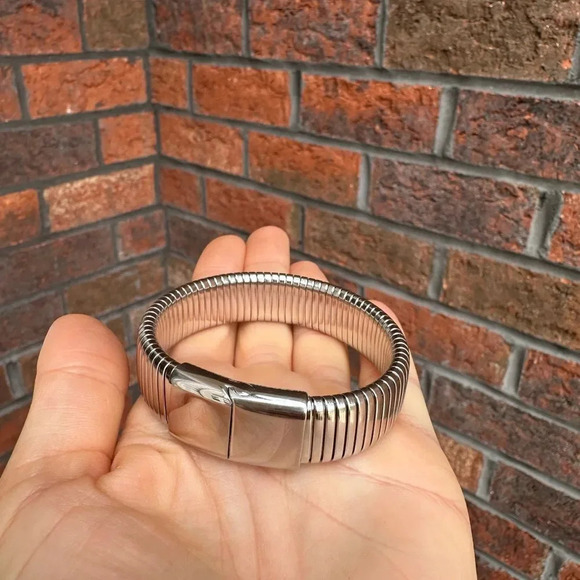 Anthropologie Stainless Steel Waterproof Tarnish Snake Chain Bracelet - Picture 9 of 13